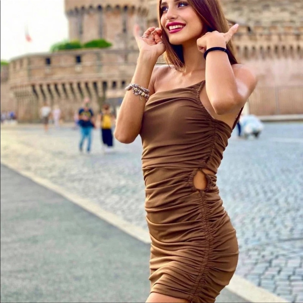 *Blogger Favorite* Zara Asymmetrical Draped Dress